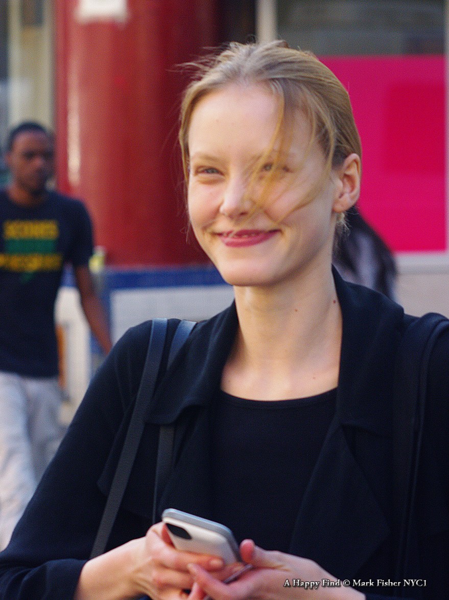 A Happy Find © Mark Fisher NYC1-9059