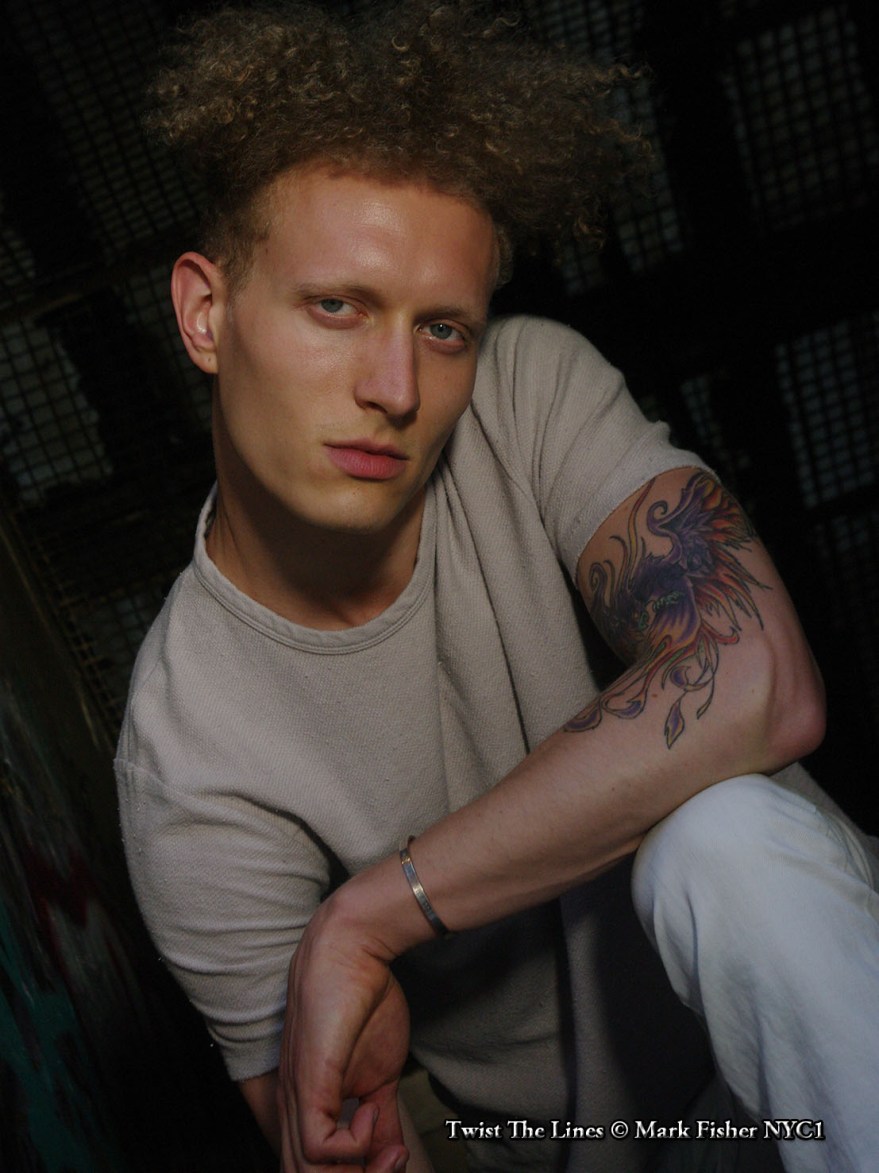 RED Twist The Lines © Mark Fisher NYC1-1221