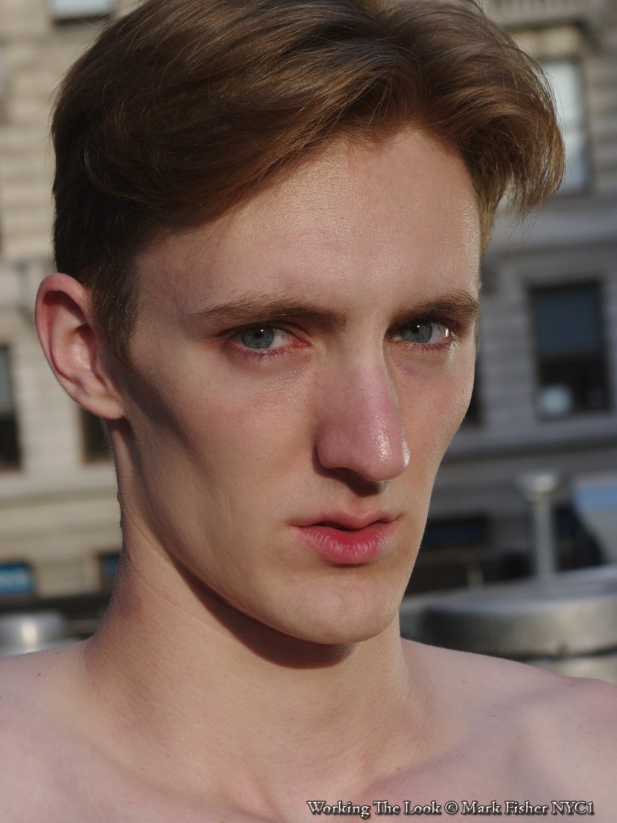 Red Working The Look © Mark Fisher NYC1-1334